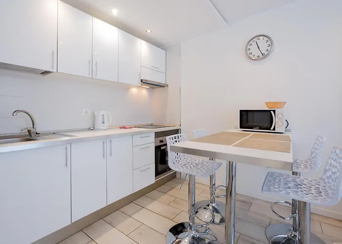 Beautiful Playa Honda In The Heart Of Americas *